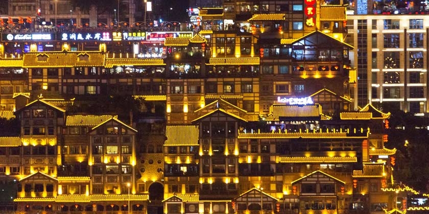 diem-den-hong-nhai-dong-o-trung-khanh